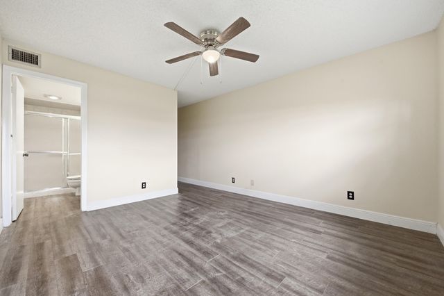 1981 W Woolbright Road E101, Boynton Beach, FL 33426