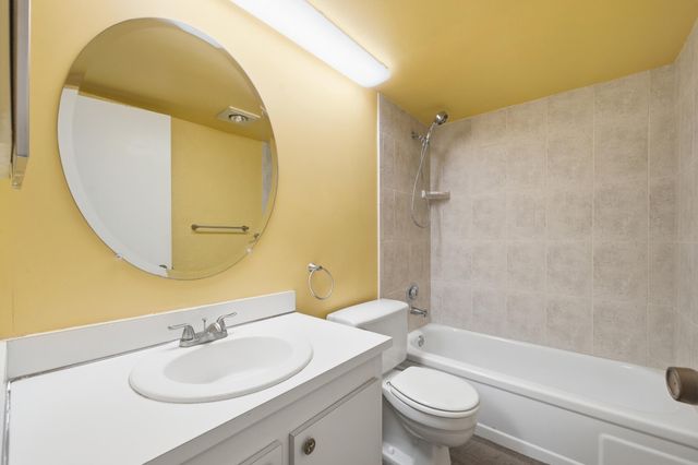 1981 W Woolbright Road E101, Boynton Beach, FL 33426