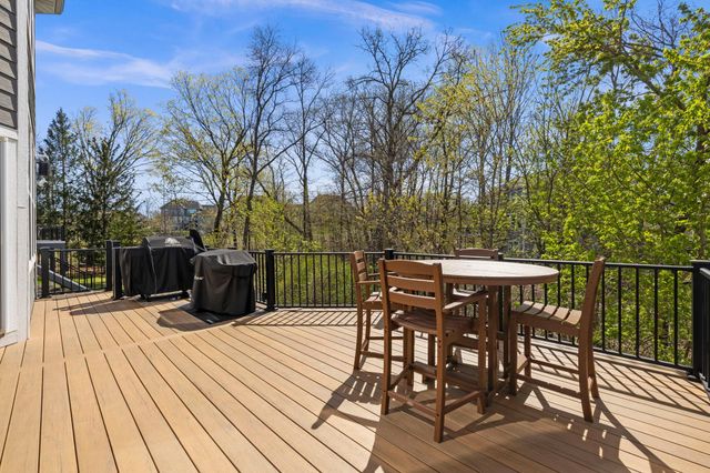 16725 56th Avenue N, Plymouth, MN 55446