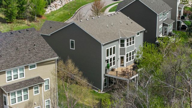 16725 56th Avenue N, Plymouth, MN 55446