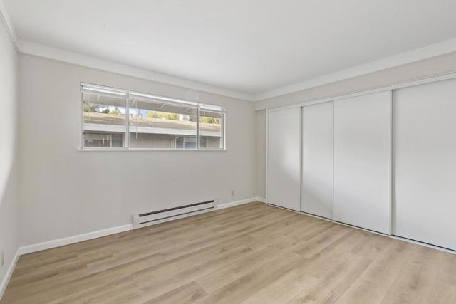 500 W Middlefield Road 18, Mountain View, CA 94043