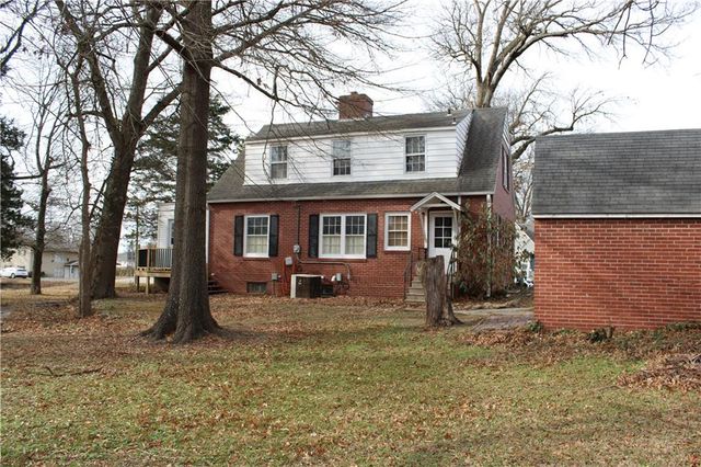 2003 S Elm Street, Pittsburg, KS 66762