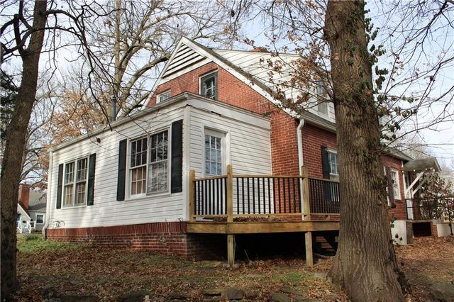 2003 S Elm Street, Pittsburg, KS 66762