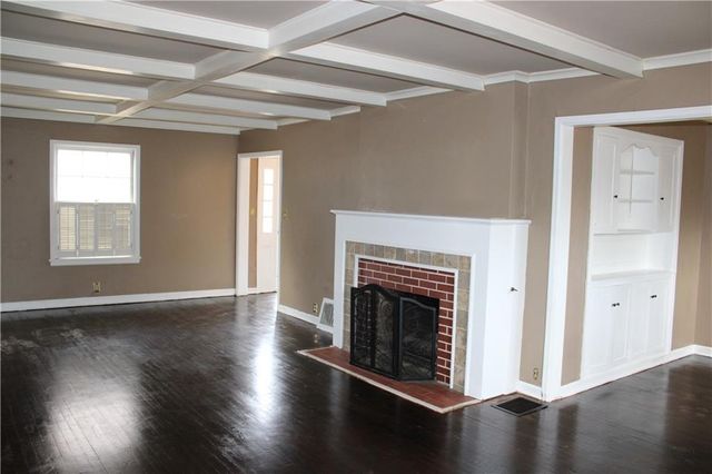 2003 S Elm Street, Pittsburg, KS 66762