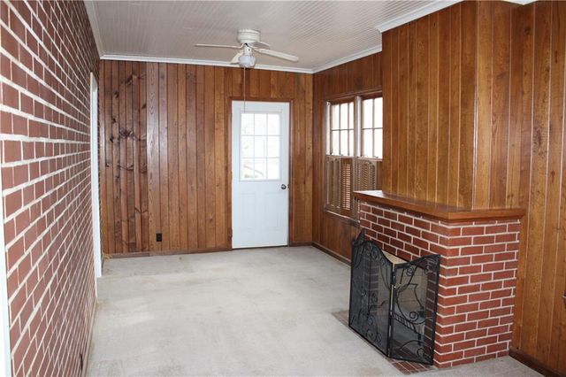 2003 S Elm Street, Pittsburg, KS 66762