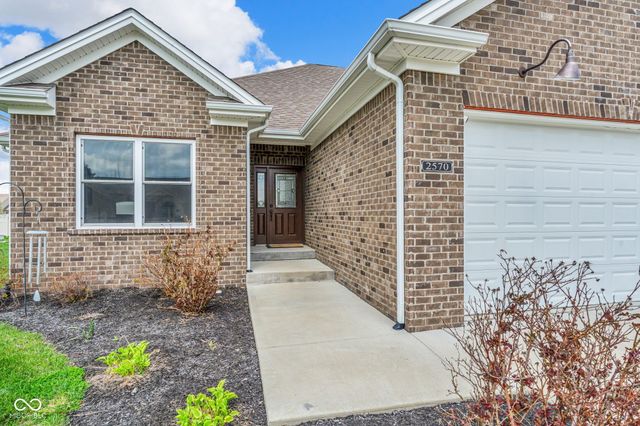 2570 Coneflower Court, Columbus, IN 47201