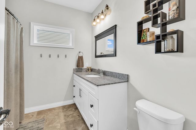 2570 Coneflower Court, Columbus, IN 47201