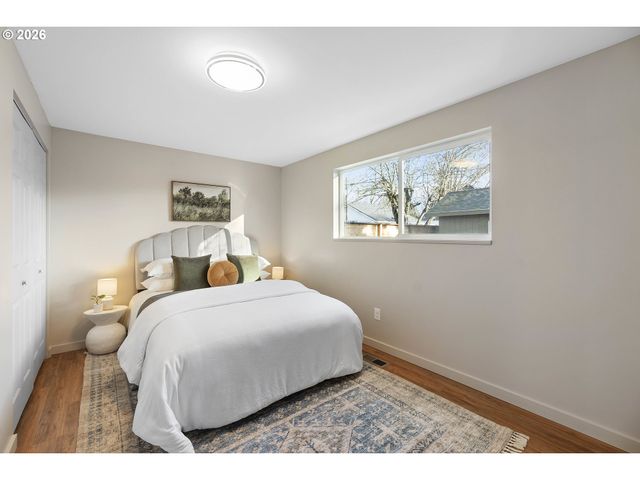 5520 Se REEDWAY St, Portland, OR 97206