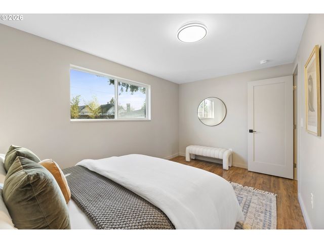 5520 Se REEDWAY St, Portland, OR 97206