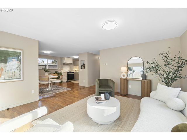 5520 Se REEDWAY St, Portland, OR 97206