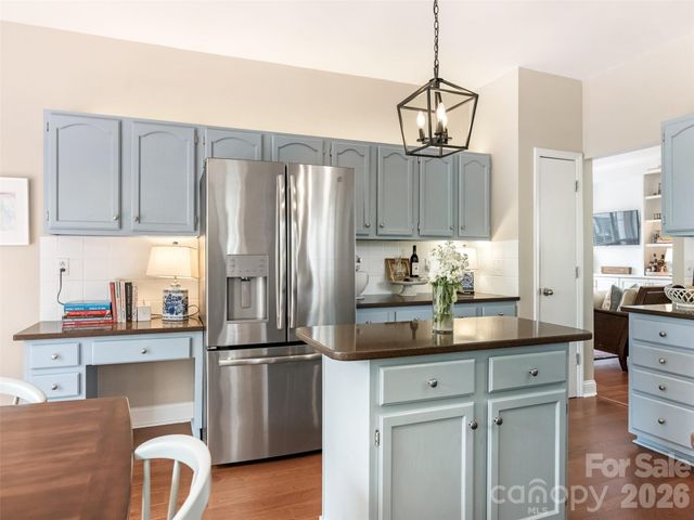 9201 Hanworth Trace Drive, Charlotte, NC 28277