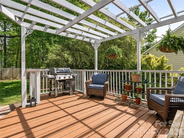 9201 Hanworth Trace Drive, Charlotte, NC 28277