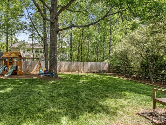 9201 Hanworth Trace Drive, Charlotte, NC 28277