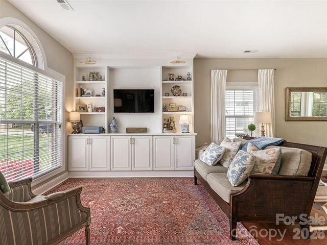 9201 Hanworth Trace Drive, Charlotte, NC 28277