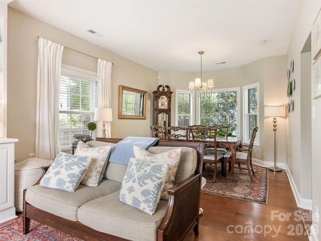 9201 Hanworth Trace Drive, Charlotte, NC 28277