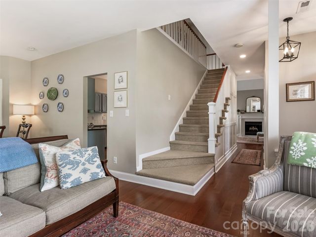 9201 Hanworth Trace Drive, Charlotte, NC 28277