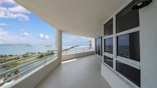 555 NE 34th St 1402, Miami, FL 33137
