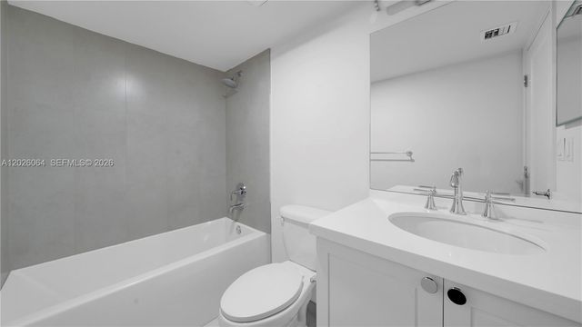 555 NE 34th St 1402, Miami, FL 33137