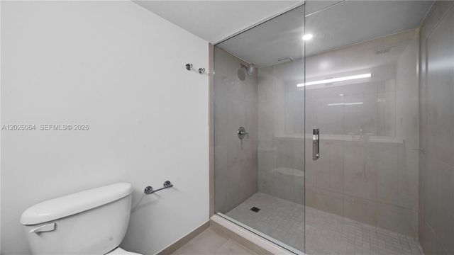555 NE 34th St 1402, Miami, FL 33137