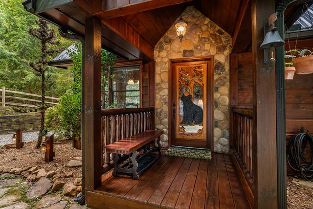 11 Rabbit Ridge Run, Morganton, GA 30560