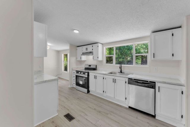 360 Hawk Hill, Clifton, SC 29324
