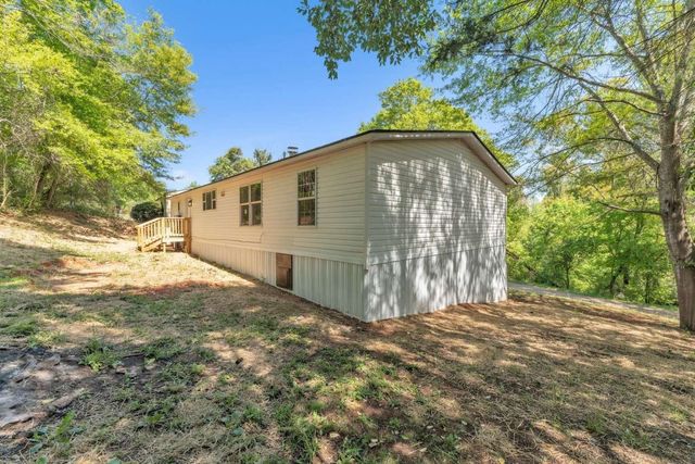 360 Hawk Hill, Clifton, SC 29324