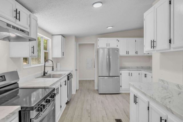 360 Hawk Hill, Clifton, SC 29324
