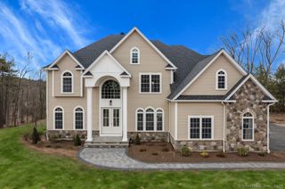 96 Crosby Road, Glastonbury, CT 06033