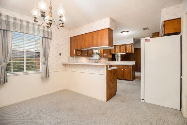 1813 22nd Avenue N, Texas City, TX 77590