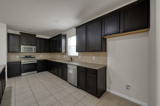 18894 Maverick Ranch Road W, Magnolia, TX 77355