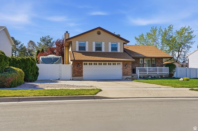 1624 E WOOD GLEN RD, Sandy, UT 84092