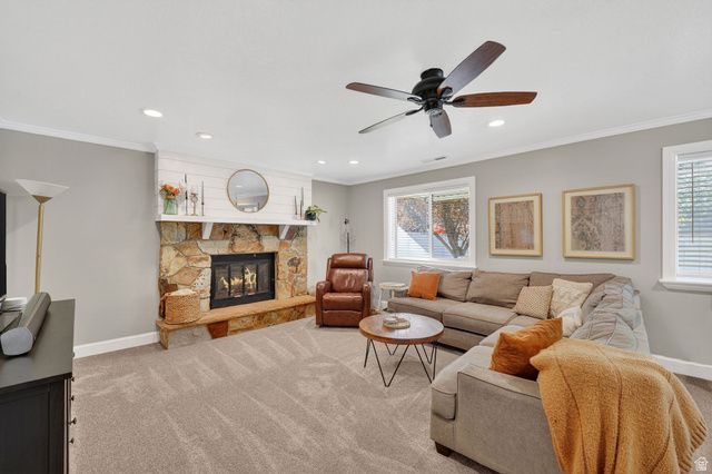 1624 E WOOD GLEN RD, Sandy, UT 84092
