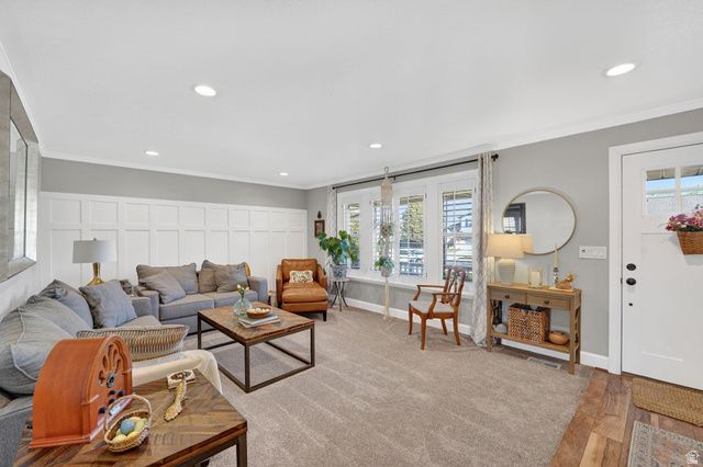 1624 E WOOD GLEN RD, Sandy, UT 84092
