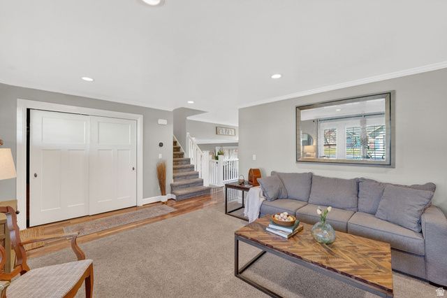 1624 E WOOD GLEN RD, Sandy, UT 84092