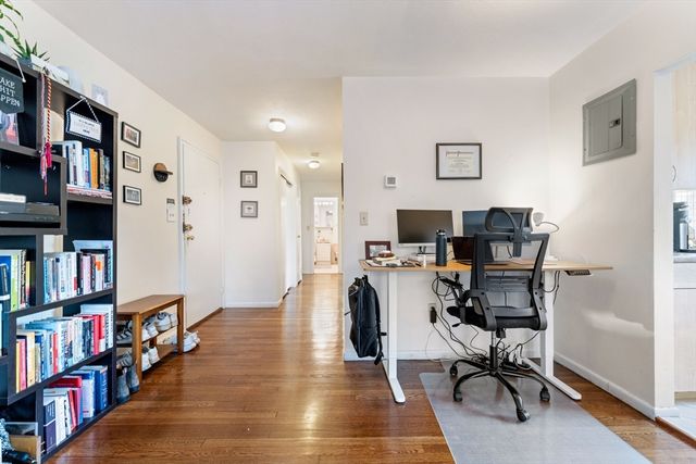 425 S Huntington 6, Boston, MA 02130