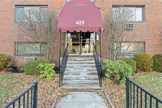 425 S Huntington 6, Boston, MA 02130