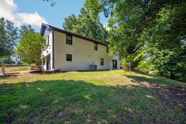 1011 Woodfinch Trail, Chattanooga, TN 37421