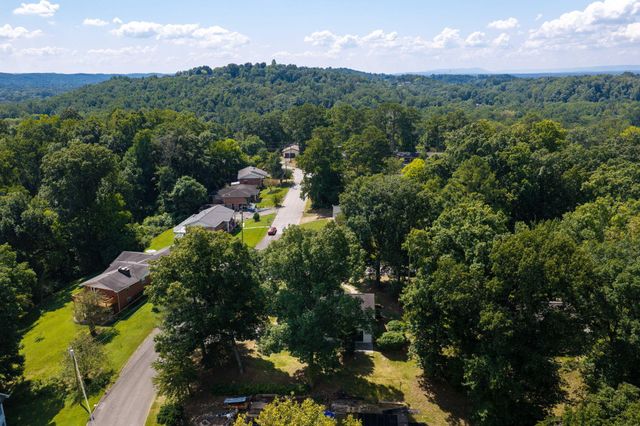1011 Woodfinch Trail, Chattanooga, TN 37421