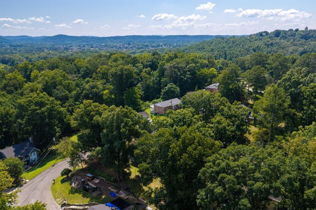 1011 Woodfinch Trail, Chattanooga, TN 37421