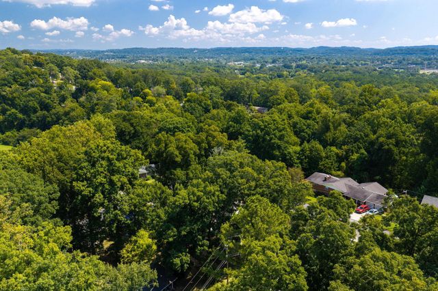 1011 Woodfinch Trail, Chattanooga, TN 37421