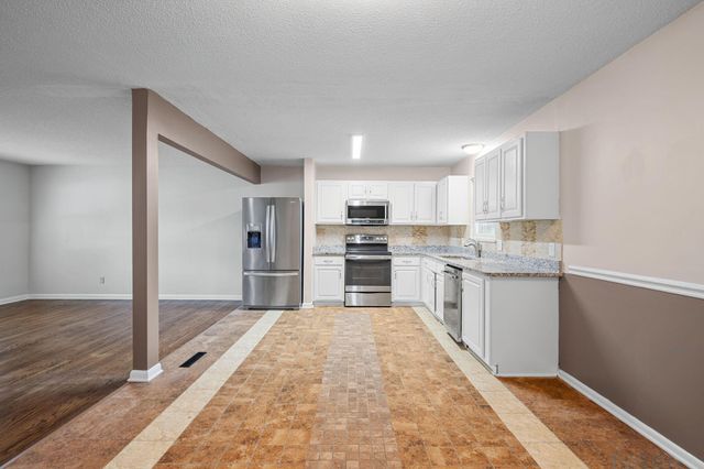 1011 Woodfinch Trail, Chattanooga, TN 37421