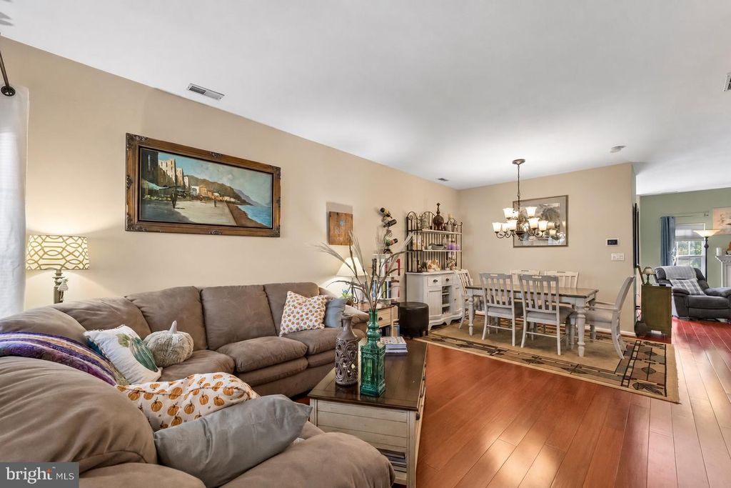 7804 NORMANDY DR, MOUNT LAUREL, NJ 08054 — photo 4