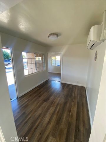 1206 W Mcfadden Avenue, Santa Ana, CA 92707