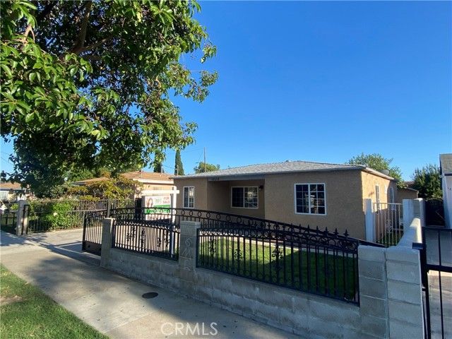 1206 W Mcfadden Avenue, Santa Ana, CA 92707