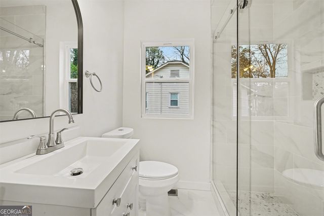 1684 Kenmore Street, Atlanta, GA 30311