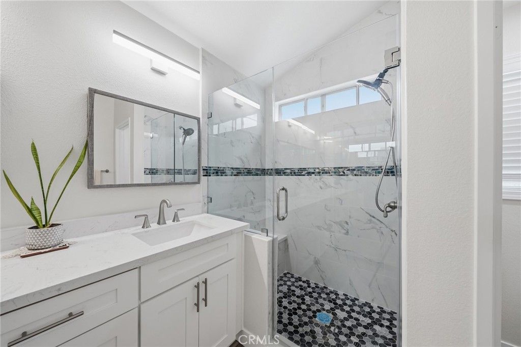 Image 13 of property listing at 875 Bramble, Corona, CA 92878