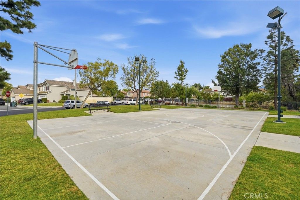 Image 22 of property listing at 875 Bramble, Corona, CA 92878