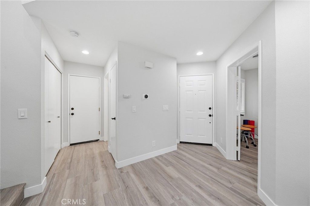 Image 23 of property listing at 875 Bramble, Corona, CA 92878