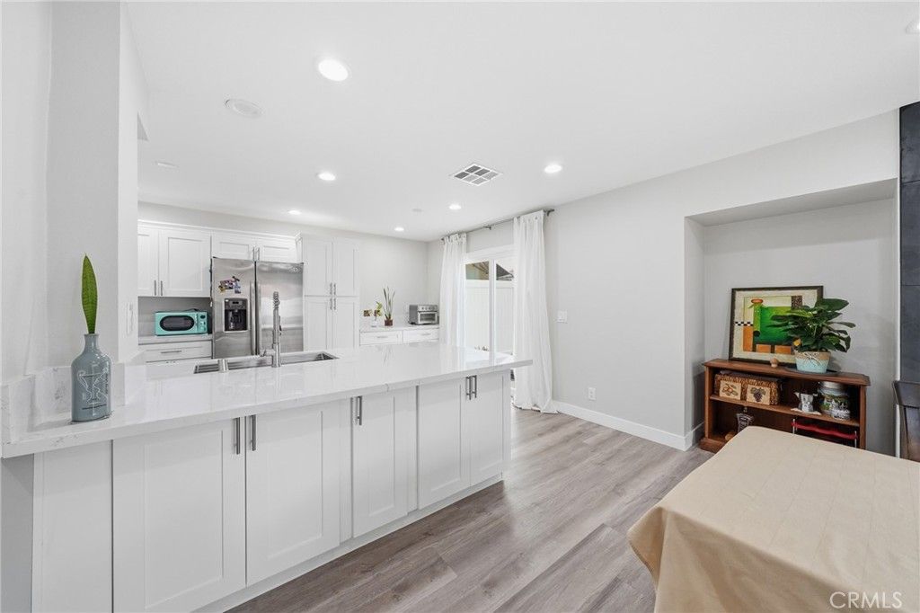 Image 35 of property listing at 875 Bramble, Corona, CA 92878