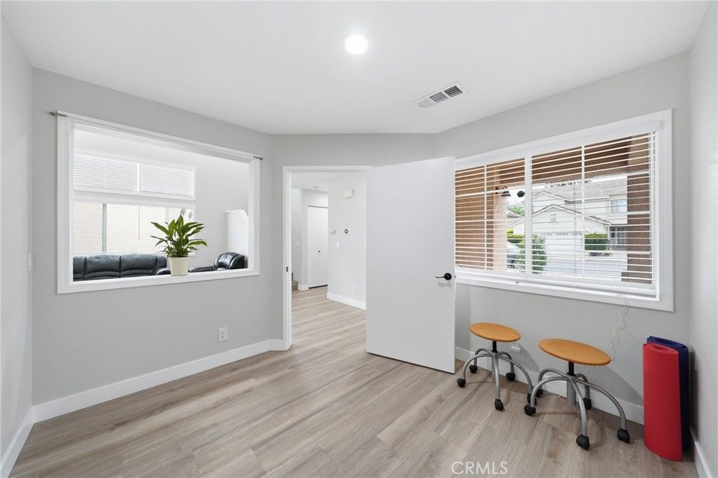 Image 40 of property listing at 875 Bramble, Corona, CA 92878